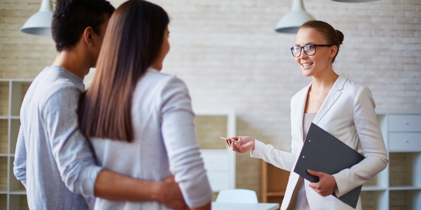 Who pays the commissions the Agent?